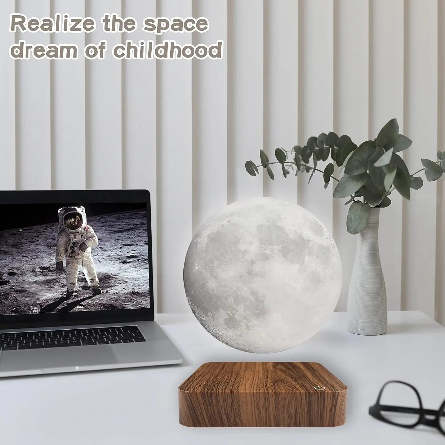 levitating moon lamp - ModoCoveDesign